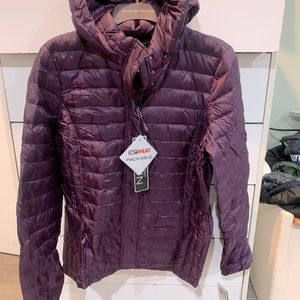 Heat light weight packable jacket purple color size Medium